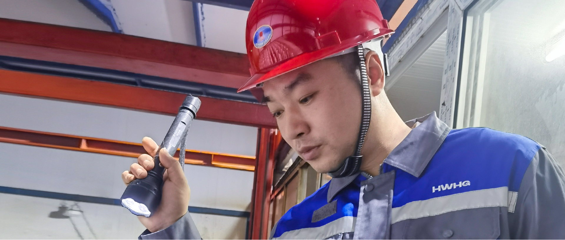 平凡岗位的坚守与奉献