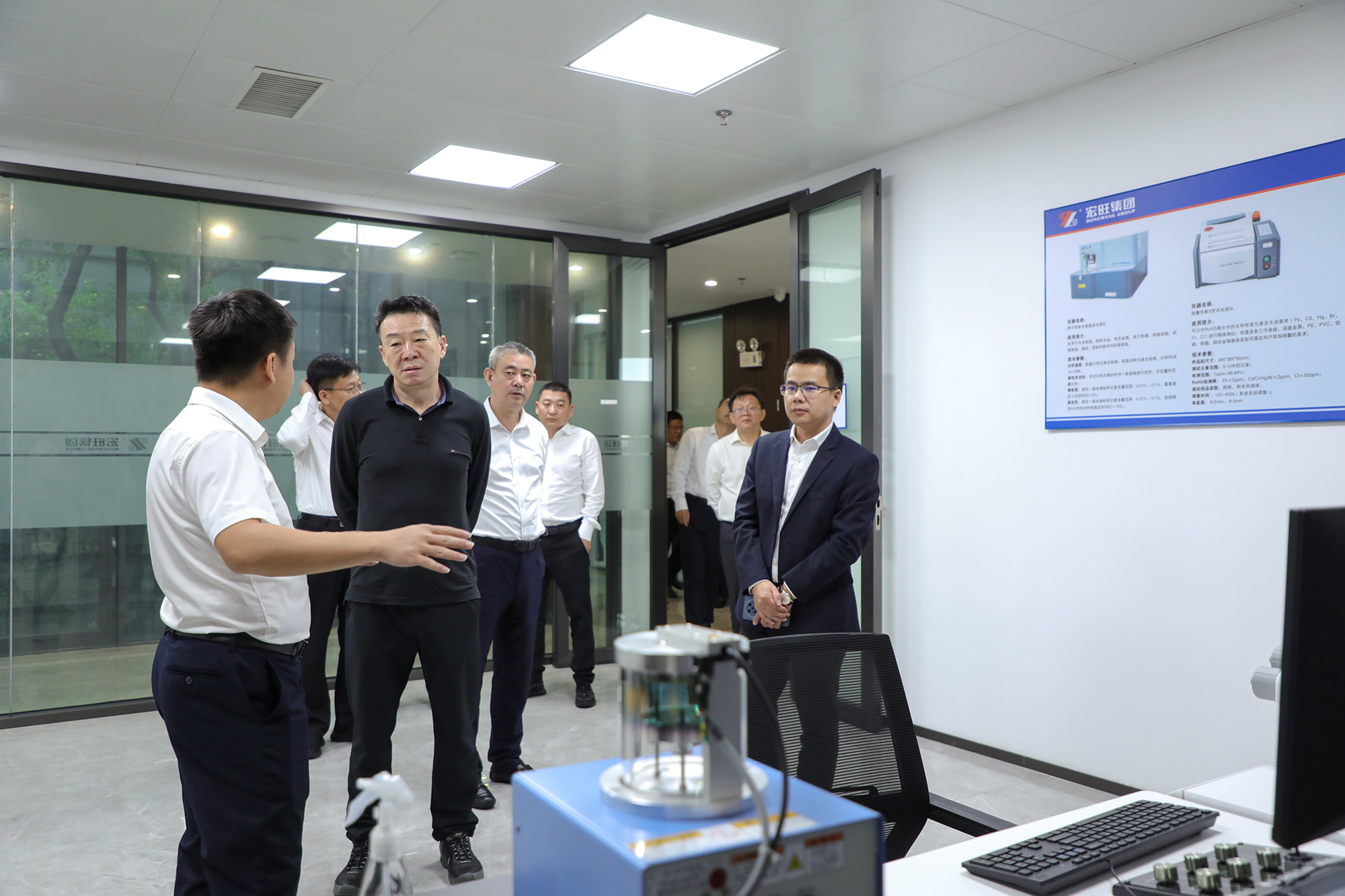 2023年10月，临沂市委书记任刚一行莅临宏旺科技调研