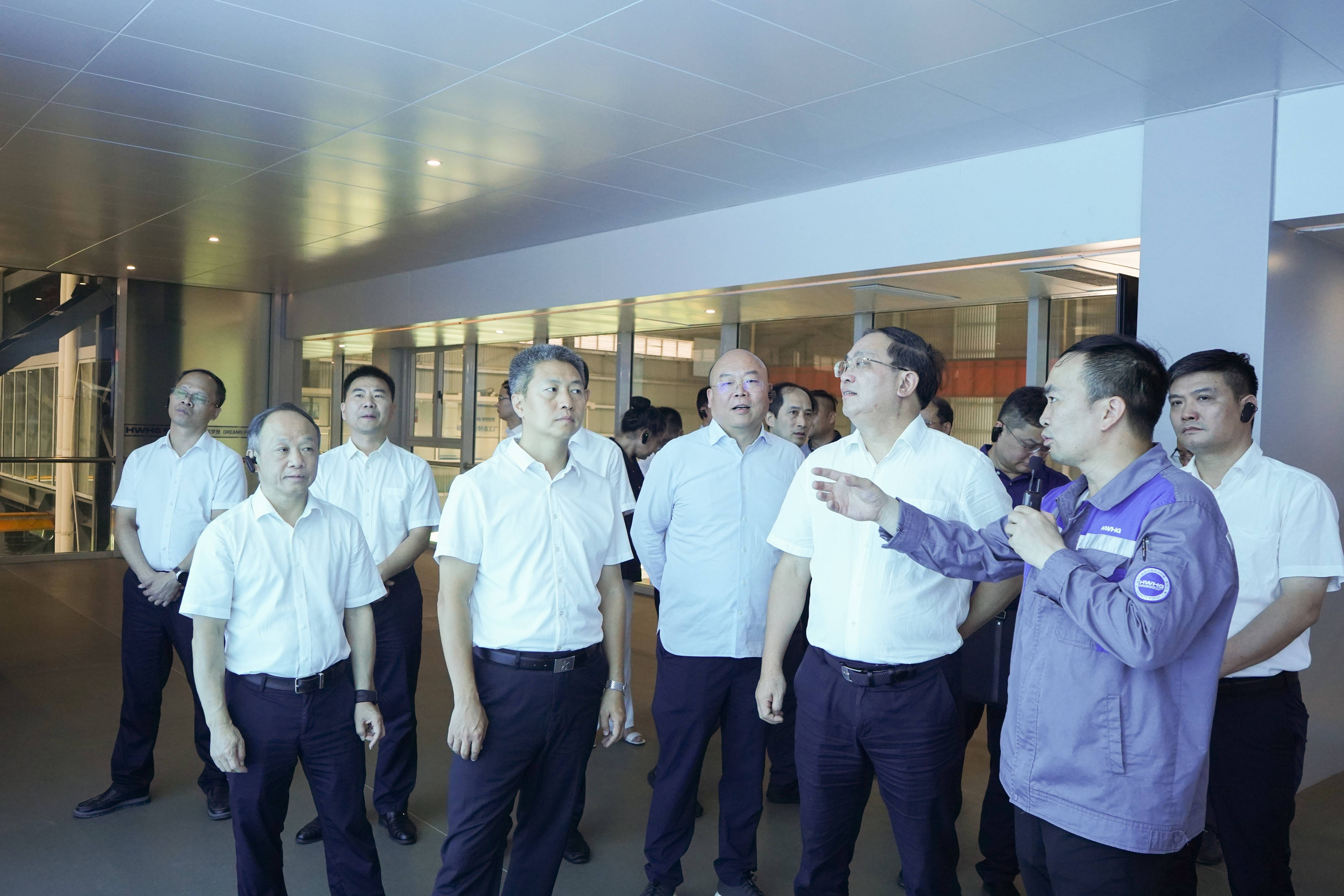 2024年9月，学习贯彻党的二十届三中全会精神省委宣讲团一行莅临湖南宏旺开展宣讲座谈及调研